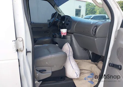 2007 Ford E-350 Super Duty Commercial/Recreational z USA, uszkodzony, nr VIN 1FTSE34L97DA56845